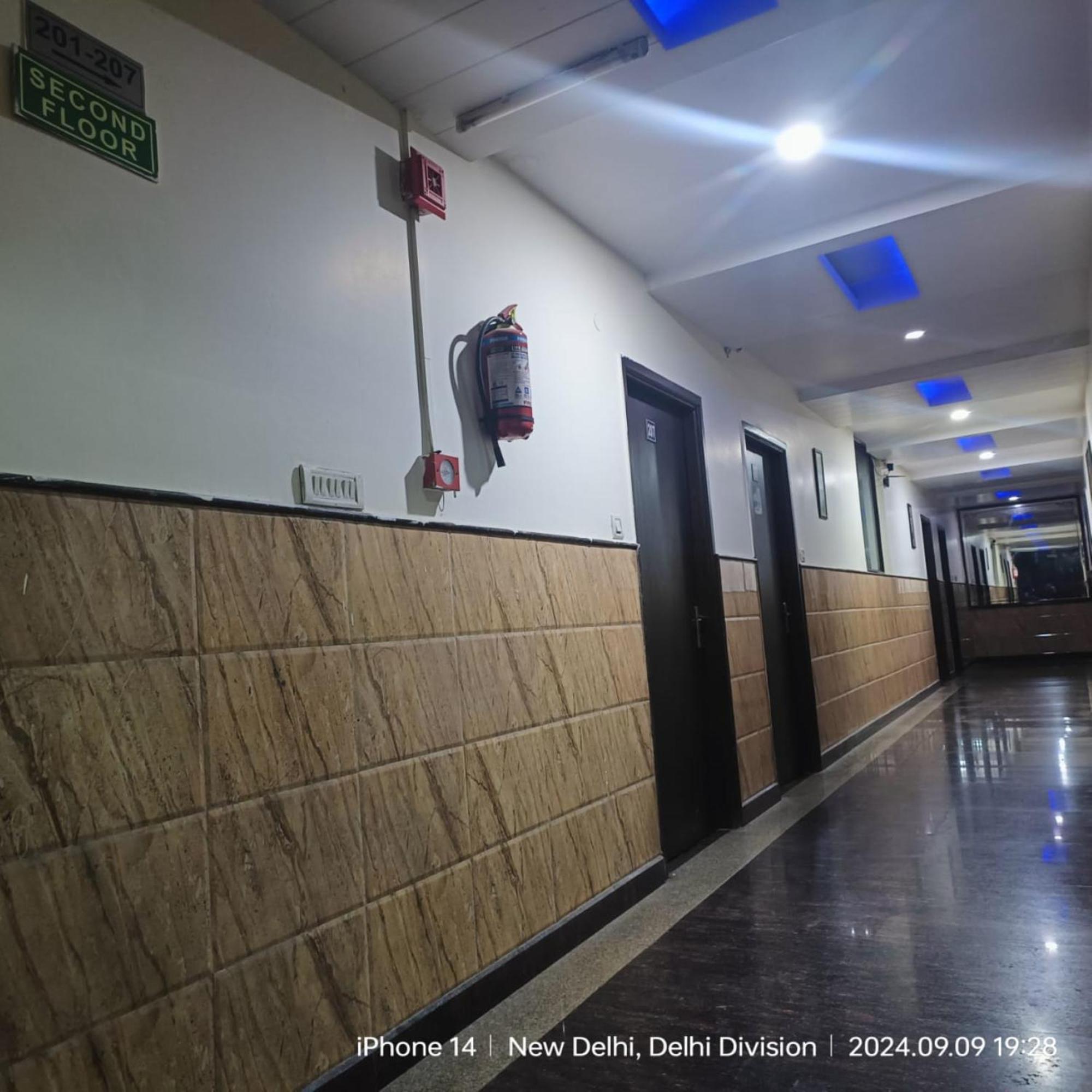 Jet Fox By Aero View Hotel, Delhi Airport New Delhi Exterior photo