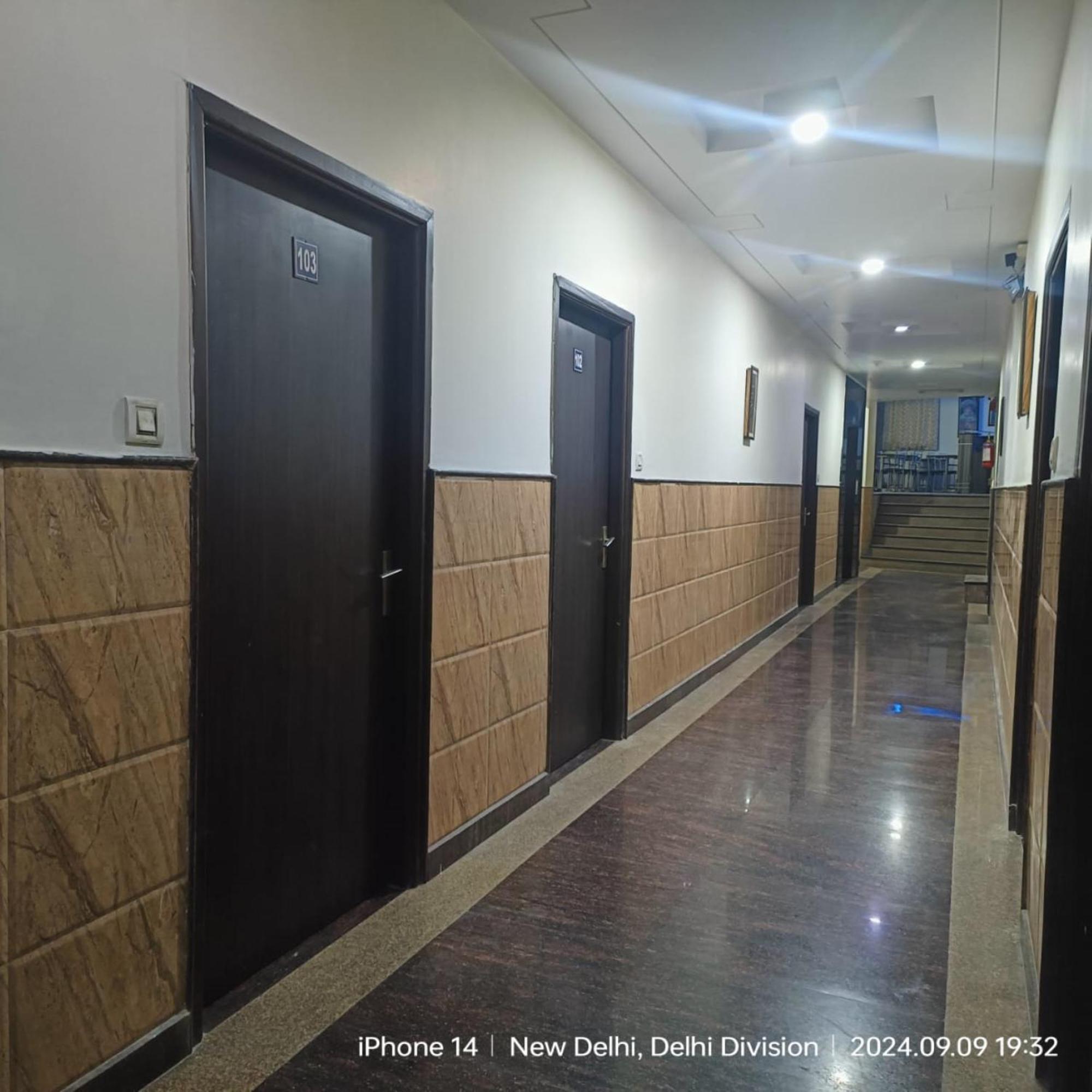 Jet Fox By Aero View Hotel, Delhi Airport New Delhi Exterior photo