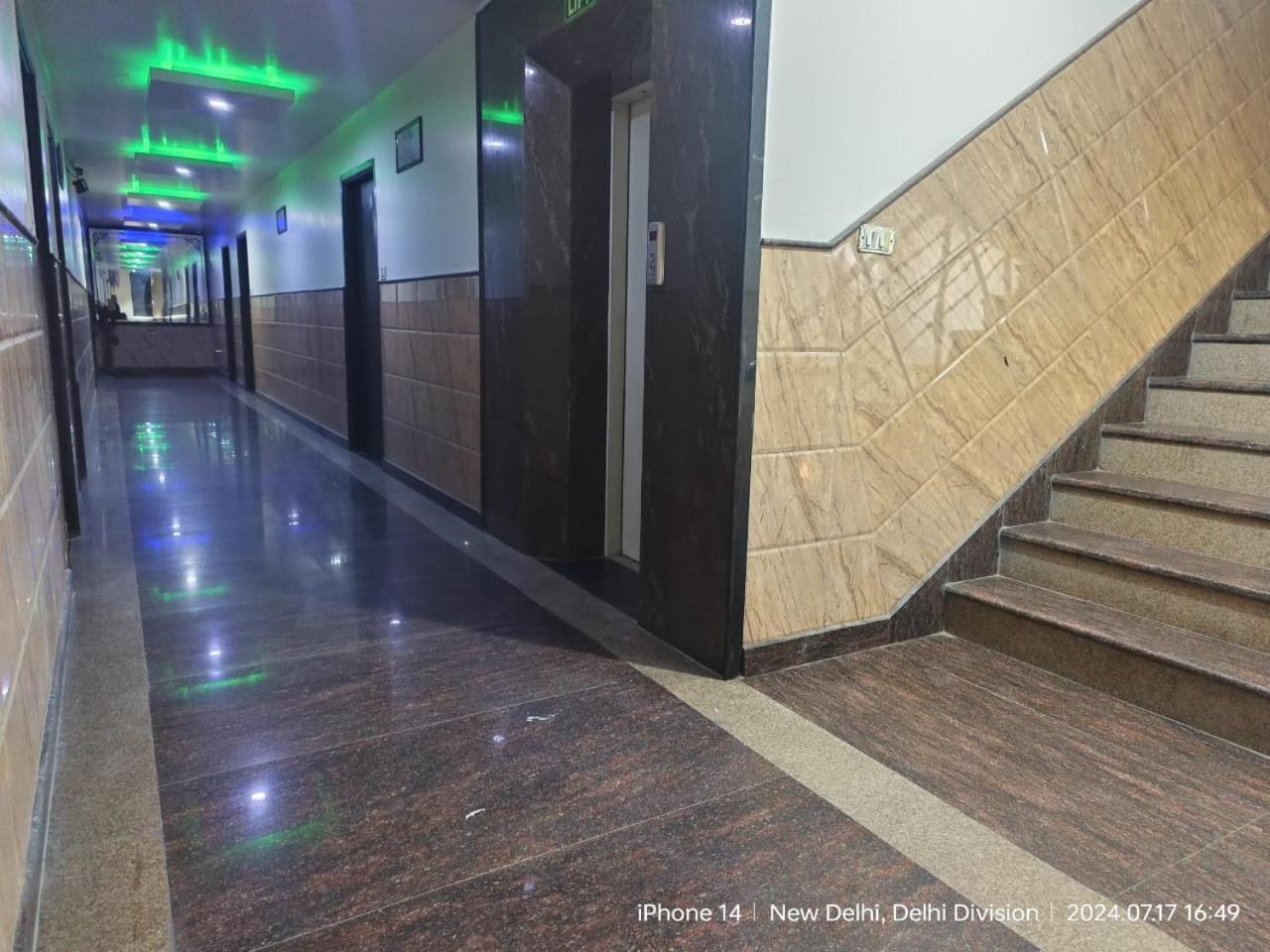 Jet Fox By Aero View Hotel, Delhi Airport New Delhi Exterior photo