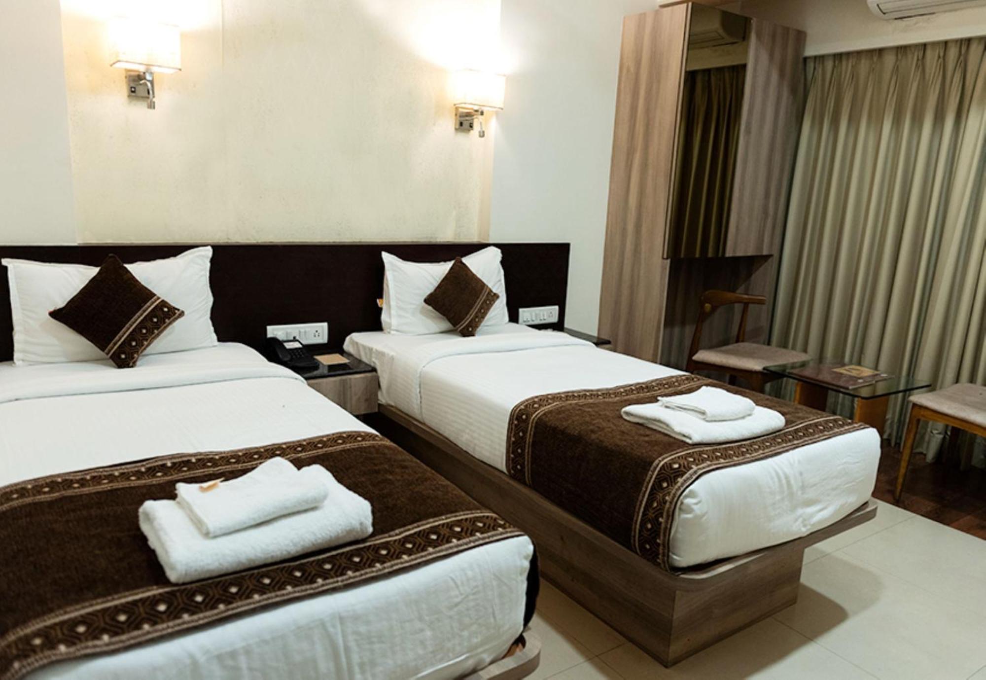 Jet Fox By Aero View Hotel, Delhi Airport New Delhi Exterior photo