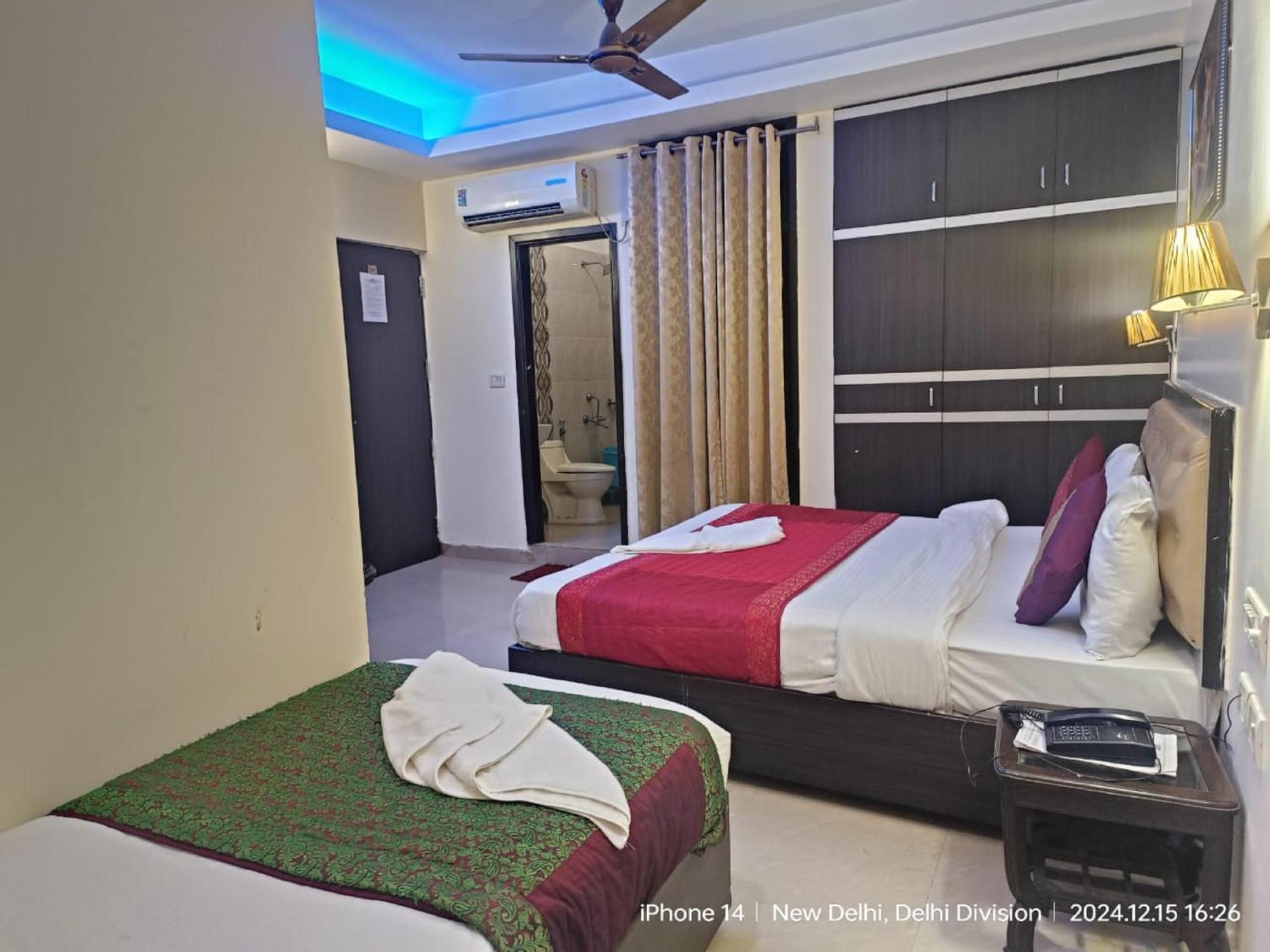 Jet Fox By Aero View Hotel, Delhi Airport New Delhi Exterior photo